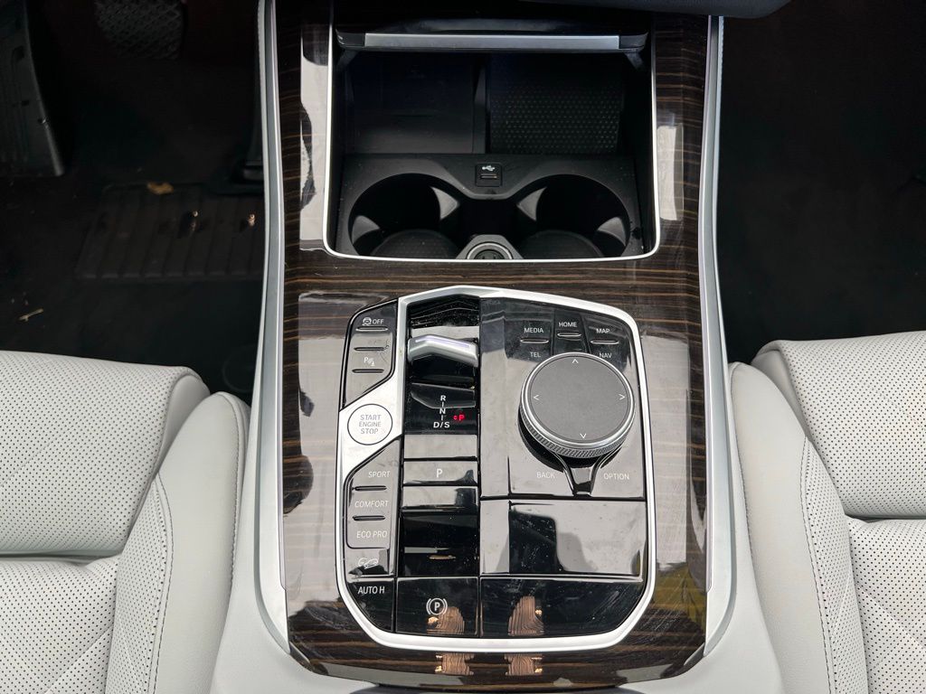 2025 BMW X5 xDrive40i 13