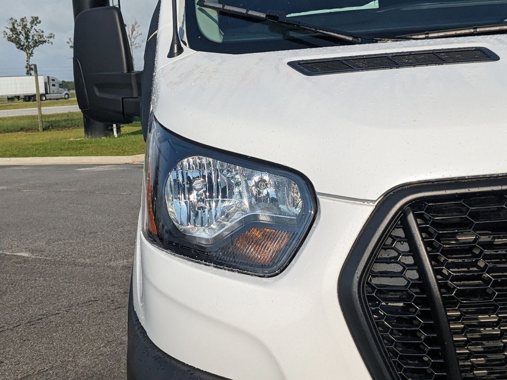 2025 Ford Transit 250