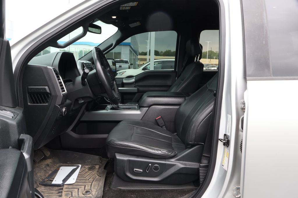 2016 Ford F-150 XLT 12