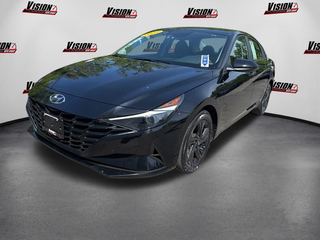 Onyx Black 2023 Hyundai Elantra Sedan Front-Wheel Drive Continuously Variable Transmission