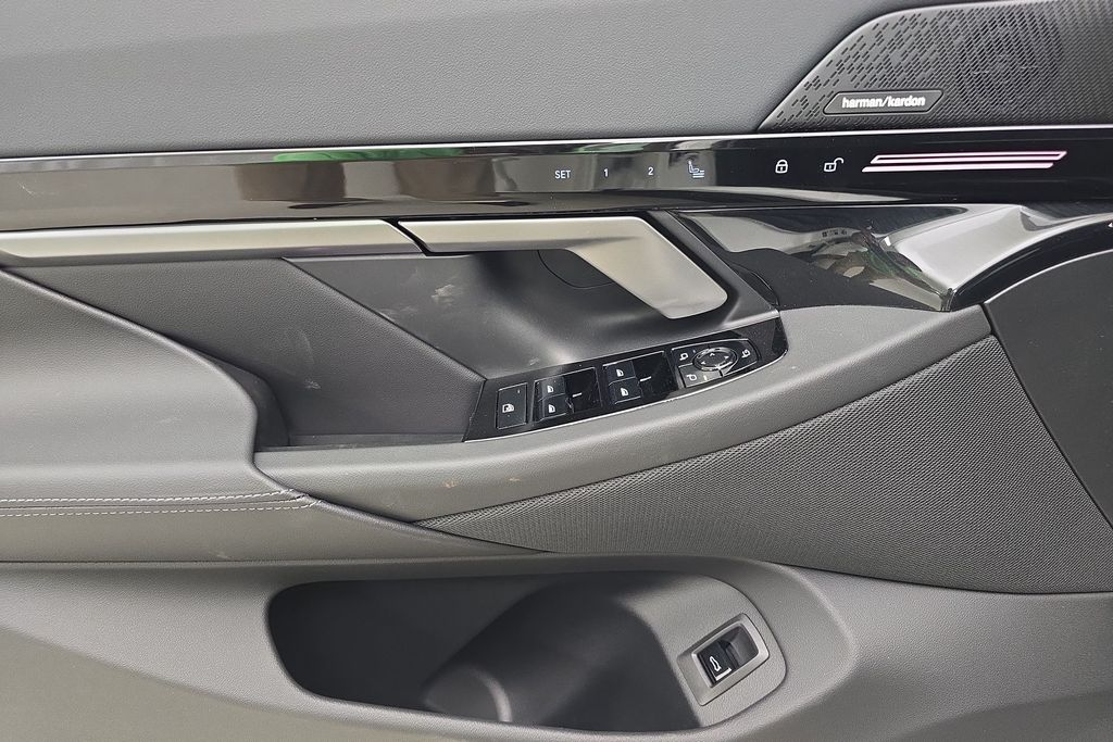 2026 BMW 5 Series 530i - Photo 15