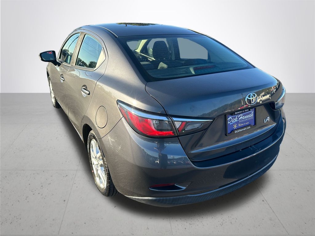 2017 Toyota Yaris iA Base