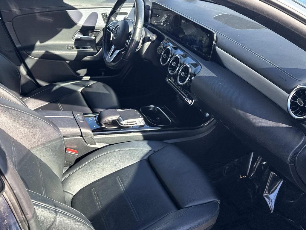 Thumbnail: 2020 Mercedes-Benz CLA - 21