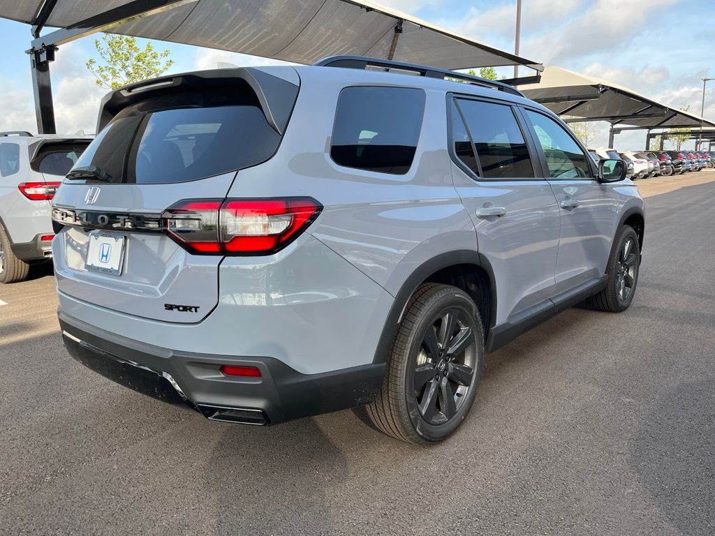 Thumbnail: 2026 Honda Pilot - 3