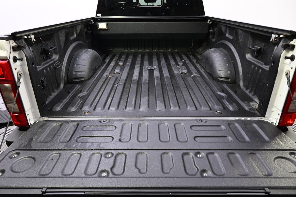 Used 2020 White Ford Lariat image 15