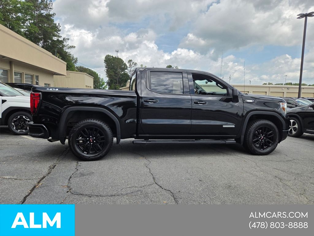 Used 2021 Black GMC Elevation image 12