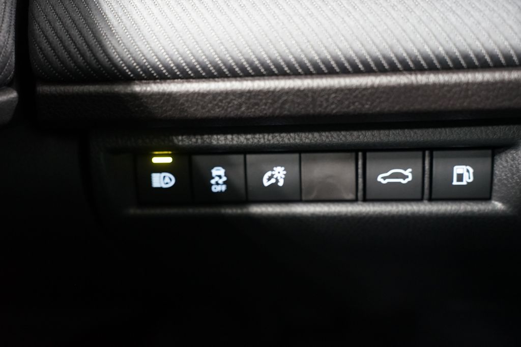 2025 Toyota Camry SE 25