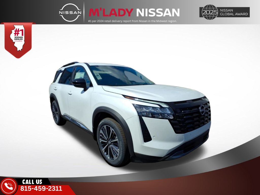 2026 Nissan Pathfinder Platinum 4WD's photo