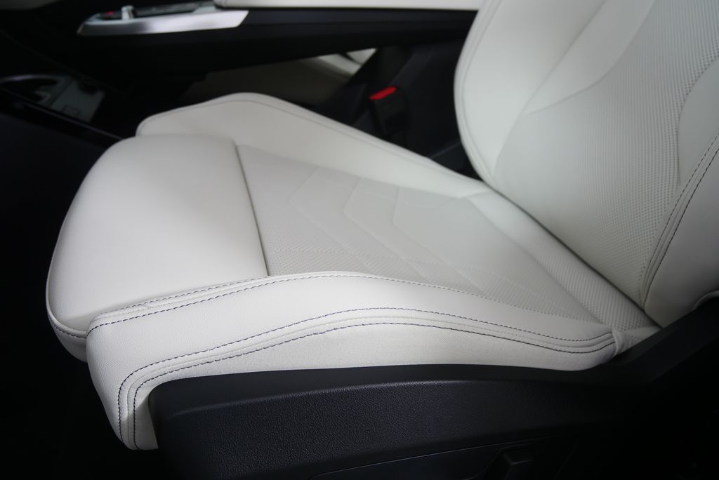 Thumbnail: 2026 BMW X1 - 9