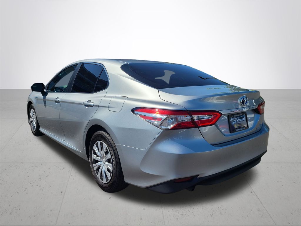2018 Toyota Camry Hybrid LE