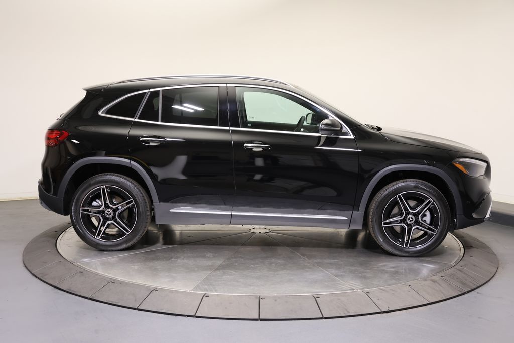 Thumbnail: 2026 Mercedes-Benz GLA - 8