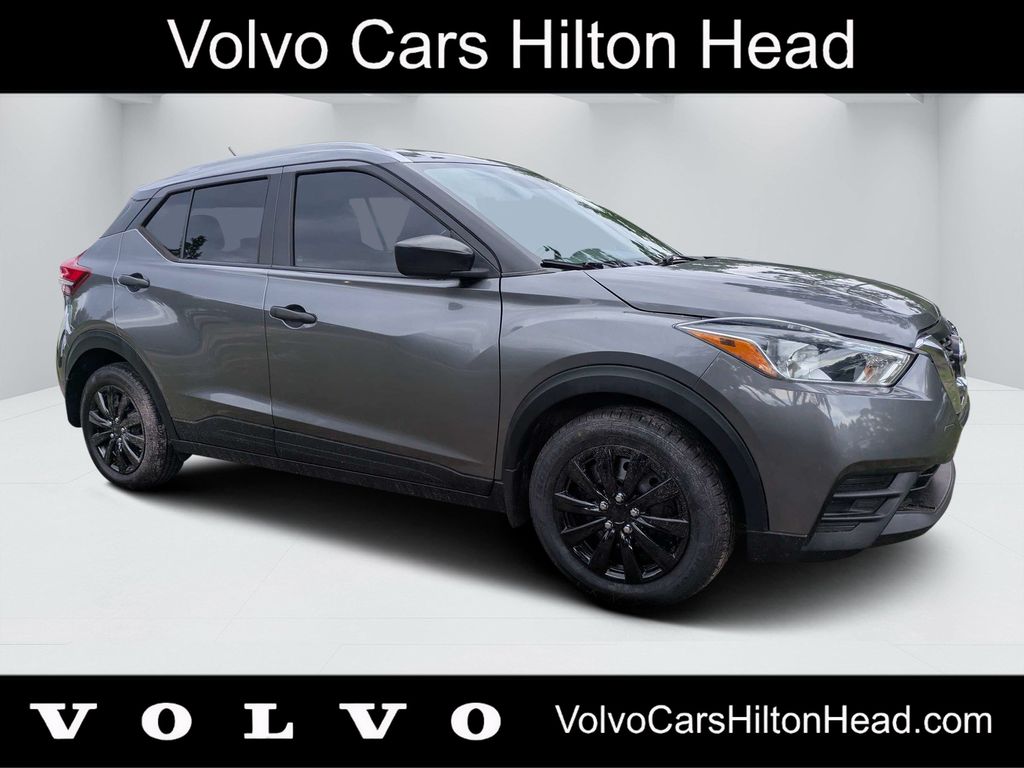 Gray (Gun Metallic) 2018 Nissan Kicks SUV / Crossover Front-Wheel Drive Continuously Variable Transmission