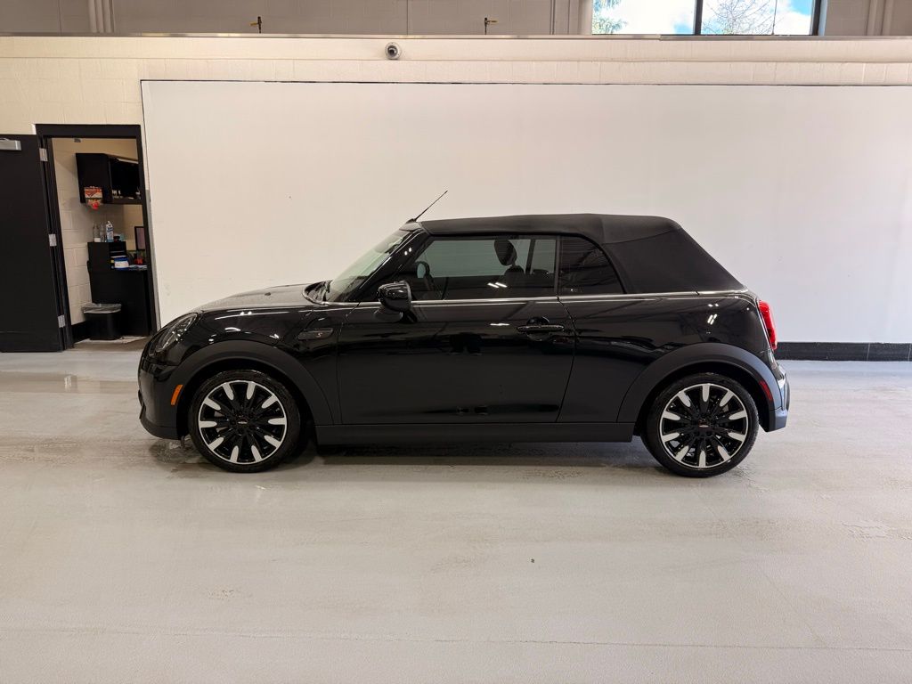 Thumbnail: 2023 MINI Cooper - 2