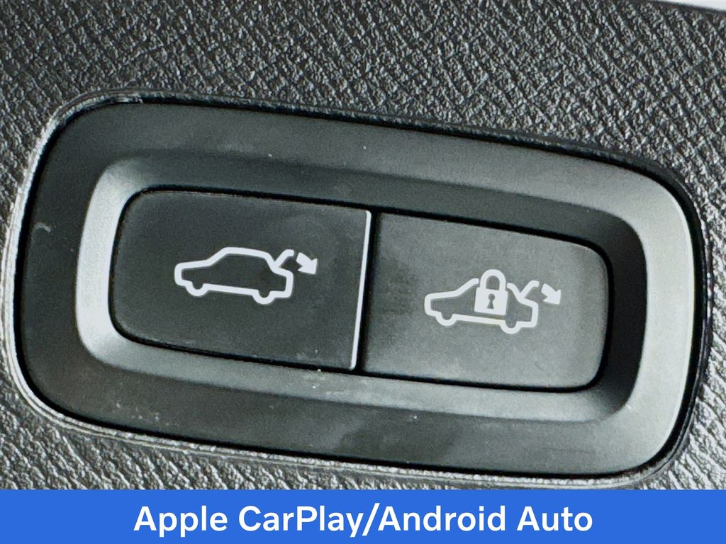 Used Car 2020 Volvo Xc90  T5 Momentum For Sale Under $20,000 In Austin, Texas