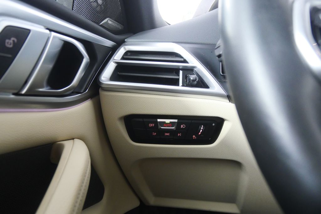 Thumbnail: 2025 BMW 4 Series - 17