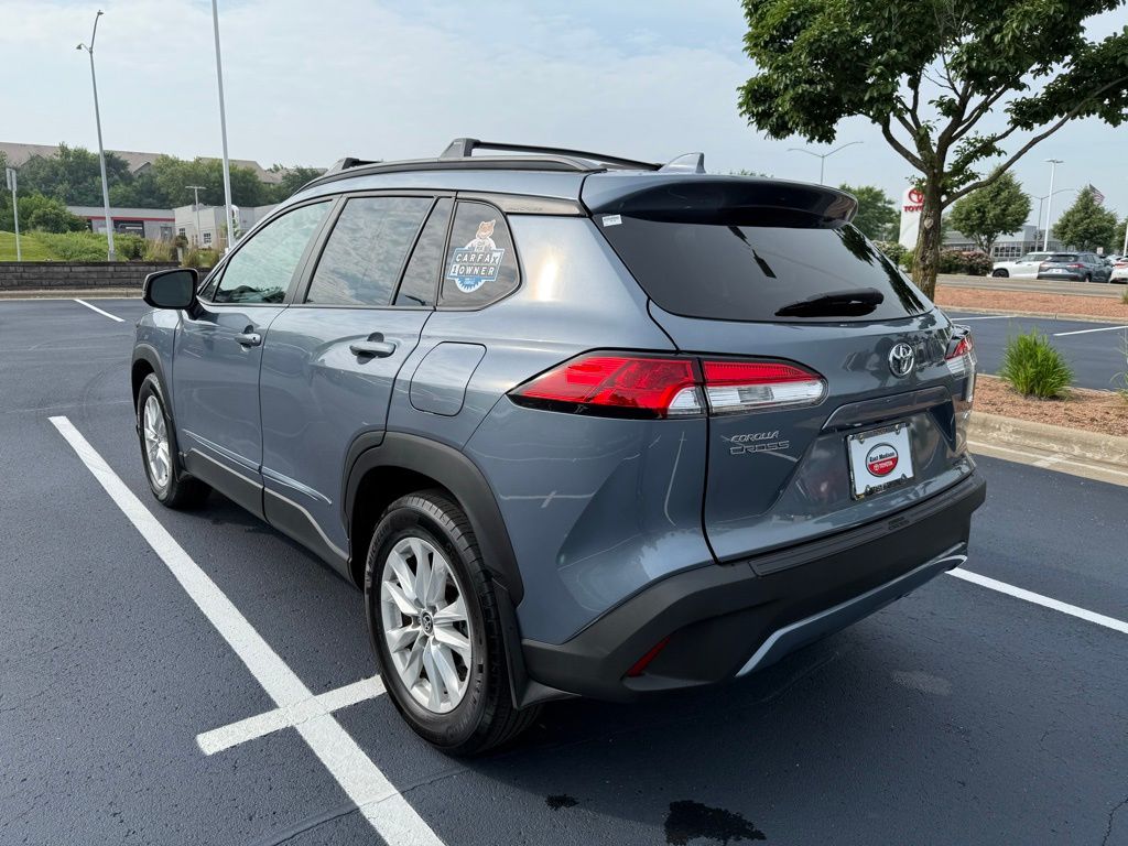 Thumbnail: 2022 Toyota Corolla Cross - 3