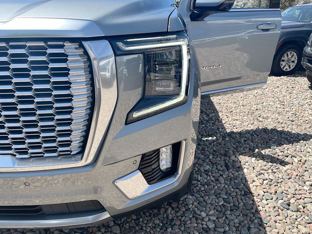 Used 2024 Silver GMC Denali image 35