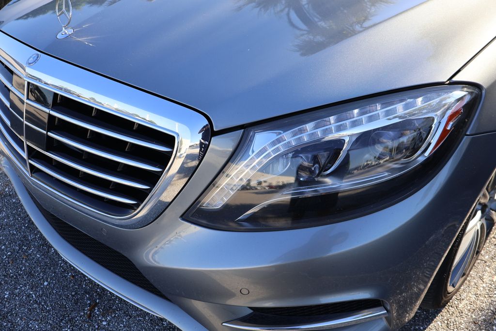 Thumbnail: 2015 Mercedes-Benz S-Class - 3