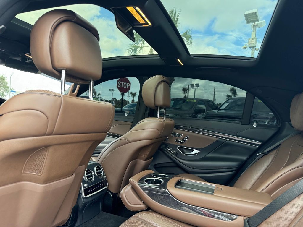 2018 Mercedes-Benz S-Class S 560 16