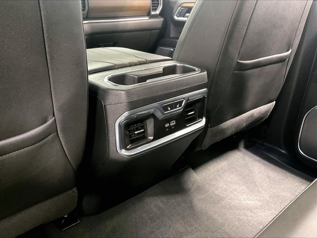 2024 Chevrolet Silverado 1500 — photo 28
