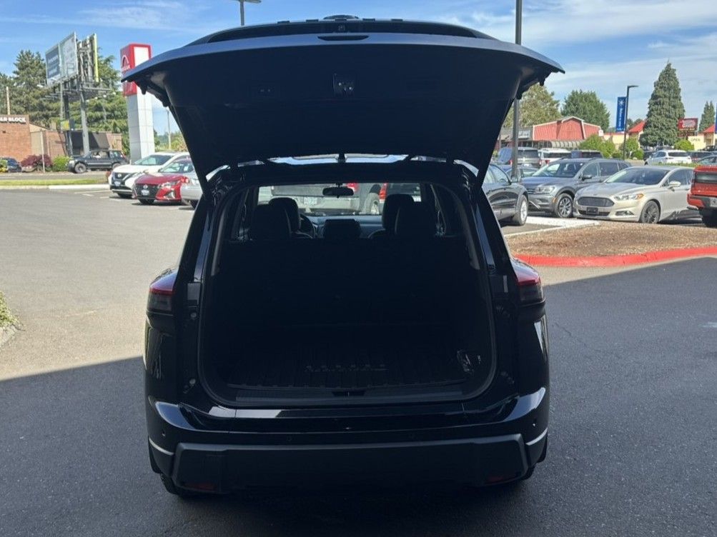 2025 Nissan Rogue Rock Creek