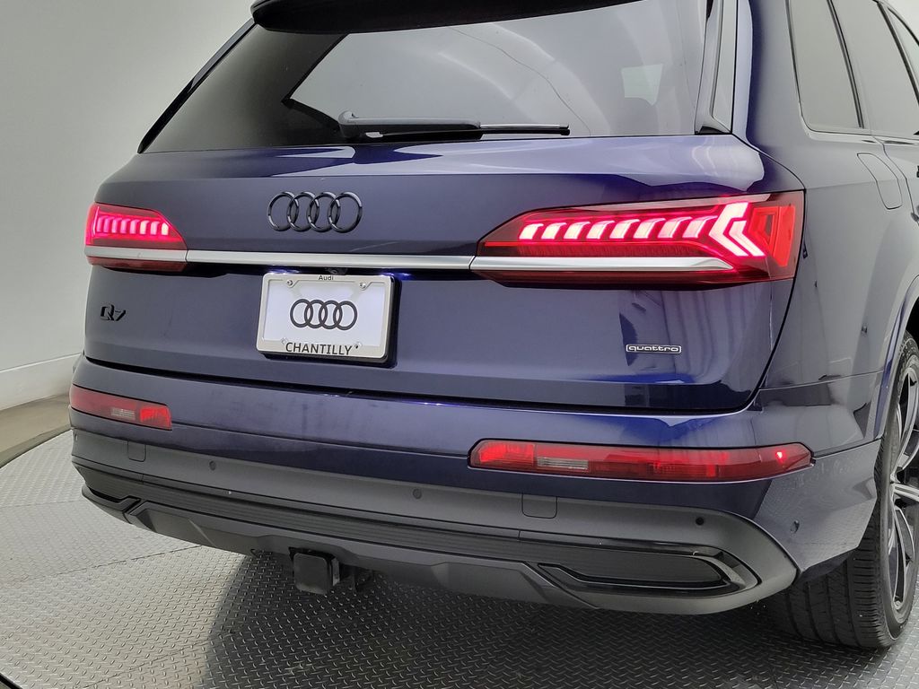 Thumbnail: 2021 Audi Q7 - 7