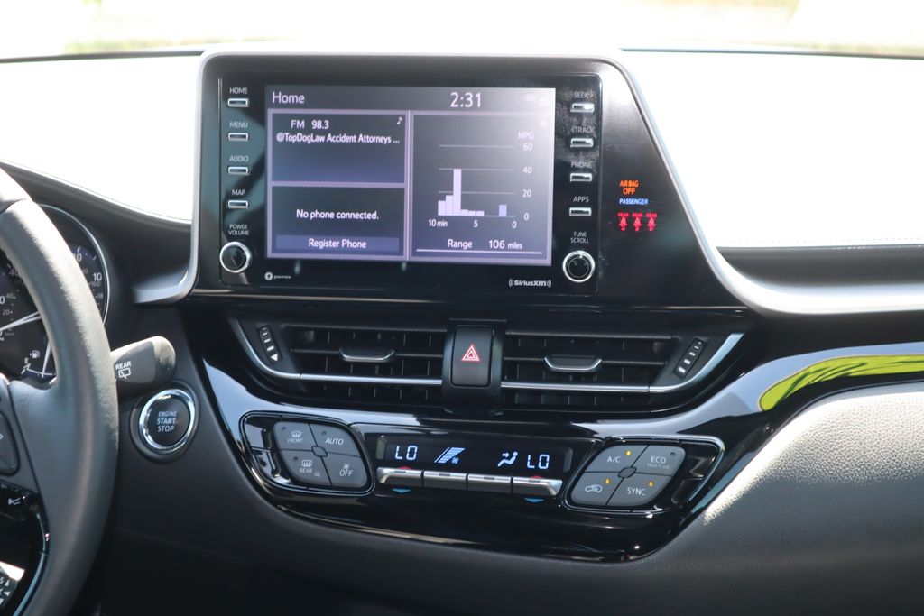 2022 Toyota C-HR XLE 14
