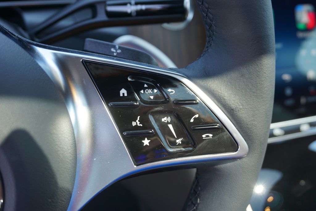 Thumbnail: 2026 Mercedes-Benz GLC - 15