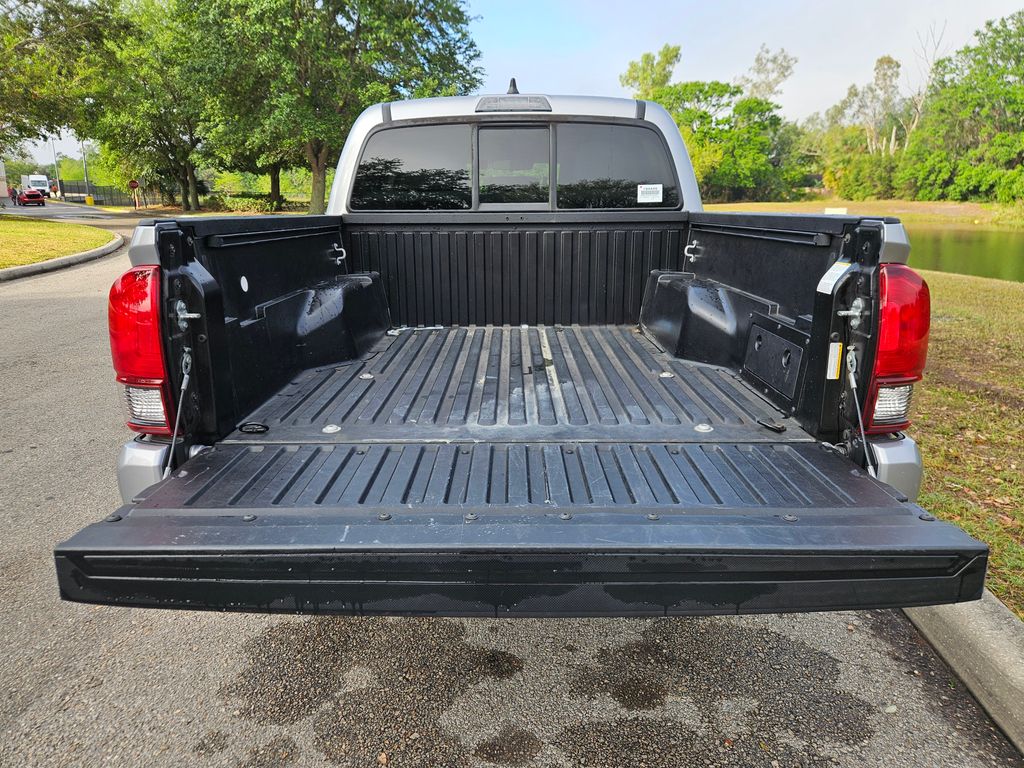 2021 Toyota Tacoma SR 28