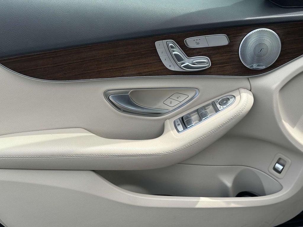 2021 Mercedes-Benz C-Class C 300 24