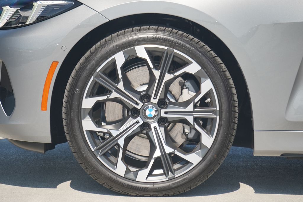Thumbnail: 2025 BMW 4 Series - 5