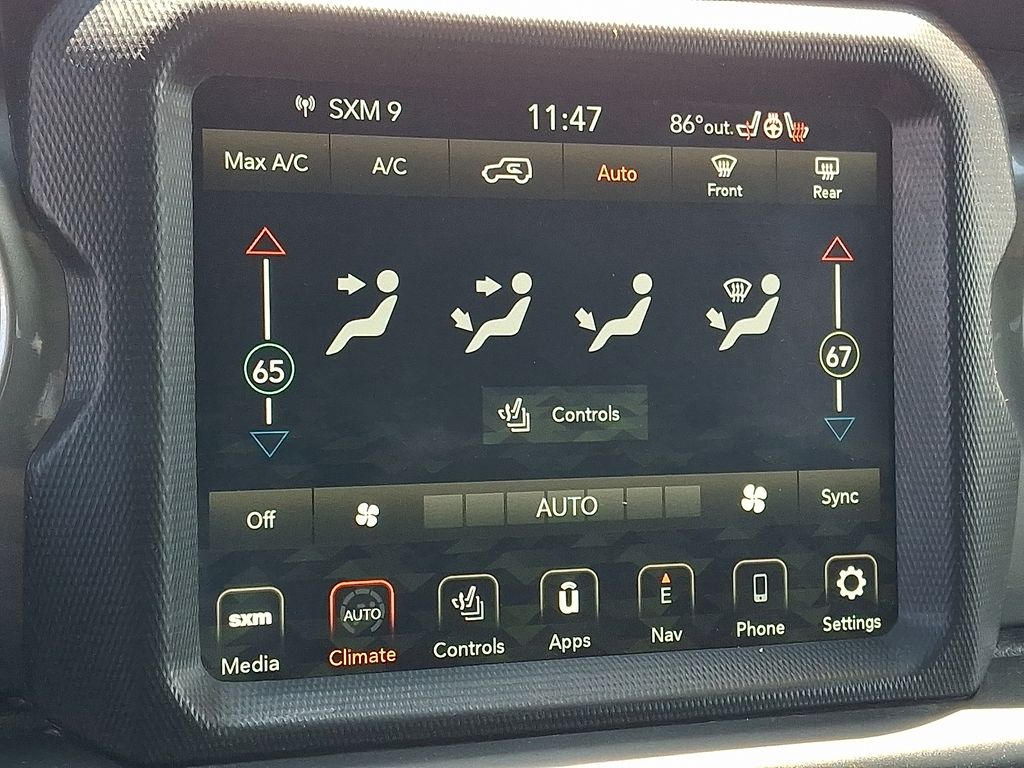 2022 Jeep Wrangler — photo 16