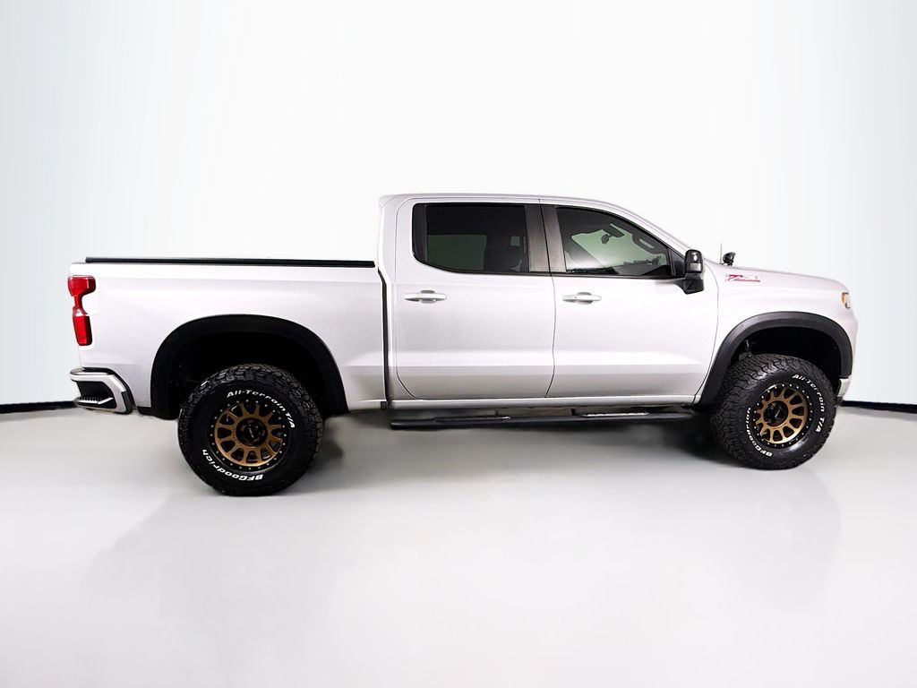 Thumbnail: 2022 Chevrolet Silverado 1500 - 4