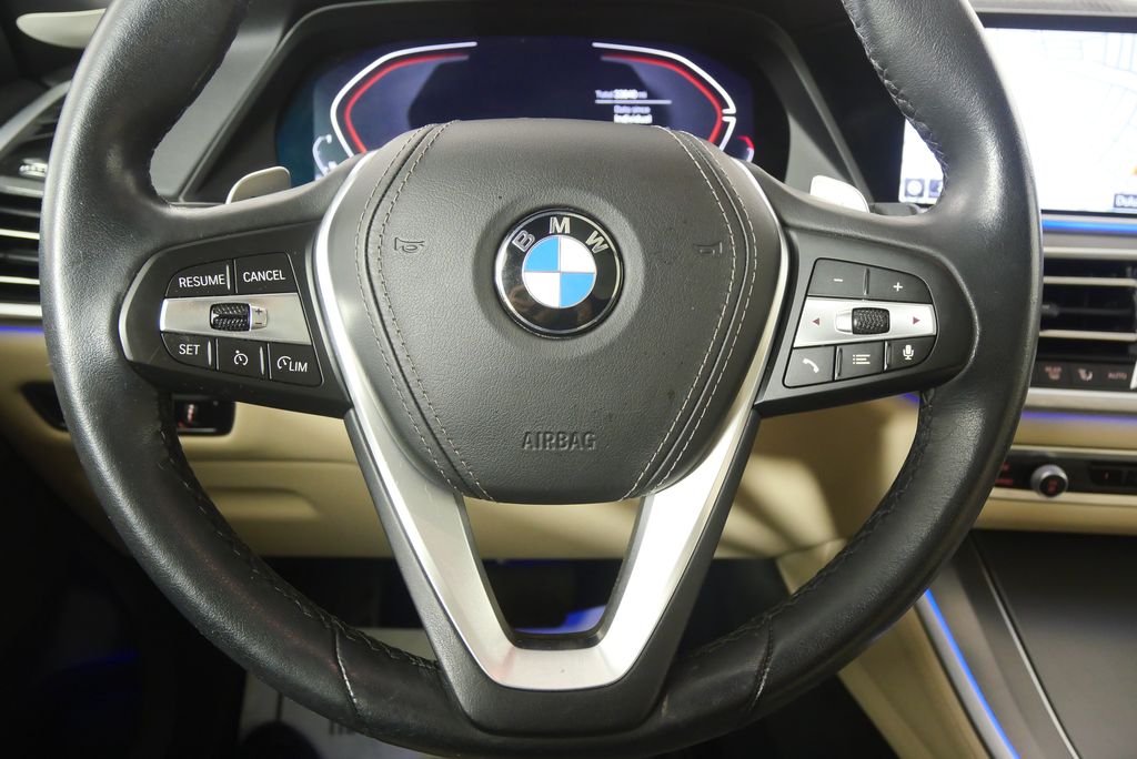 Thumbnail: 2022 BMW X5 - 22