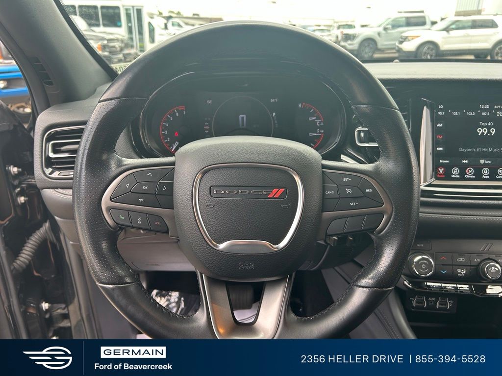 Used 2022 Black Dodge SXT image 21
