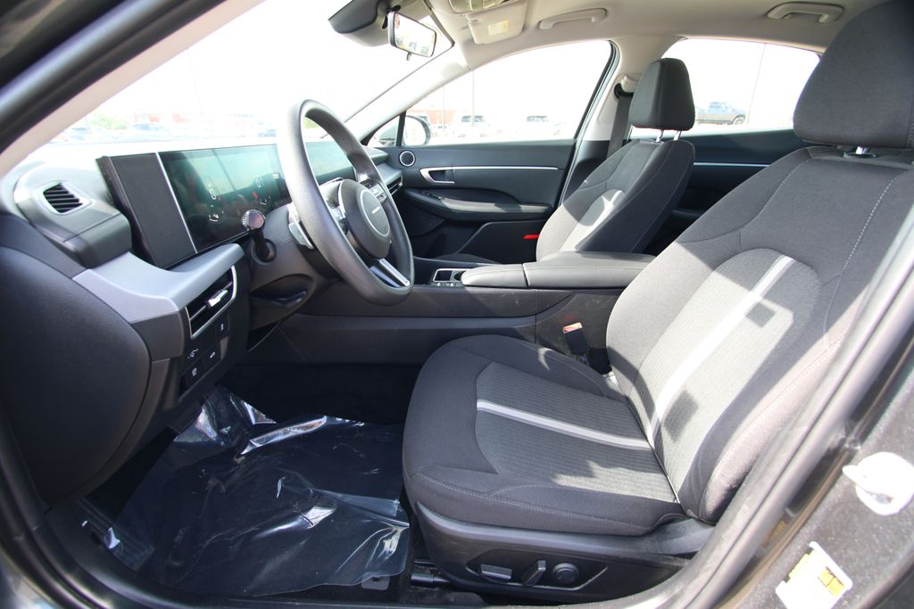 Used 2025 Hyundai Sonata Sedan