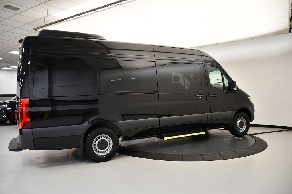 Thumbnail: 2026 Mercedes-Benz Sprinter - 8