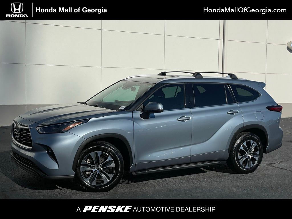 Thumbnail: 2022 Toyota Highlander - 1