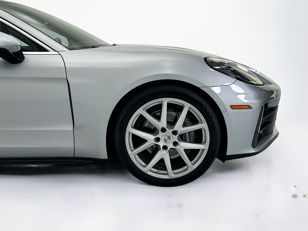 Thumbnail: 2025 Porsche Panamera - 9