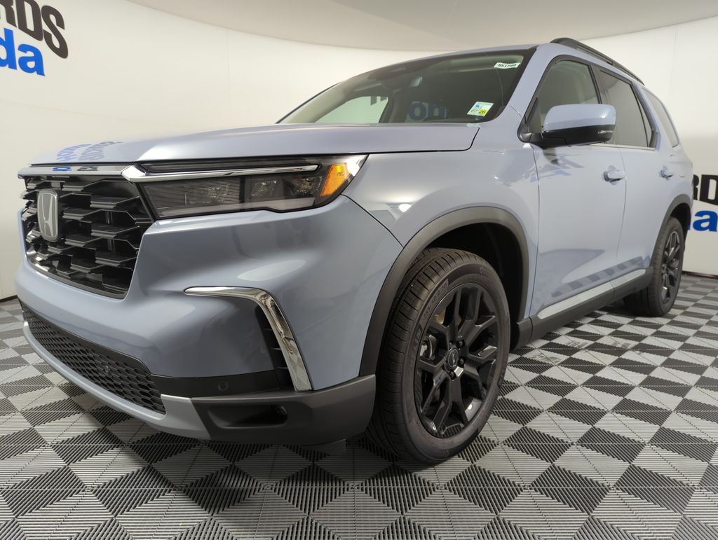 2025 Honda Pilot Touring+ FWD