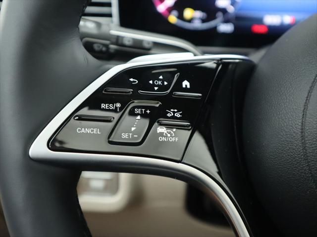 Thumbnail: 2026 Mercedes-Benz GLE - 12