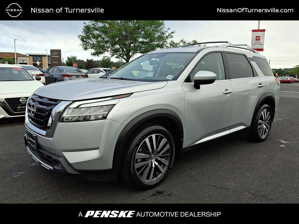 Thumbnail: 2022 Nissan Pathfinder - 1