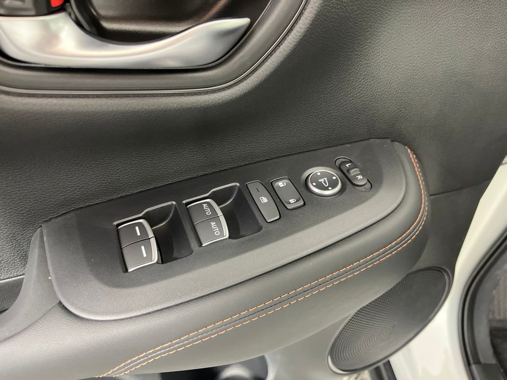 Thumbnail: 2027 Honda HR-V - 29