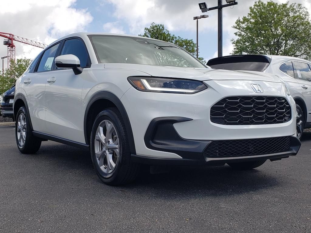 Platinum White Pearl 2024 Honda HR-V LX AWD SUV / Crossover All-Wheel Drive Continuously Variable Transmission