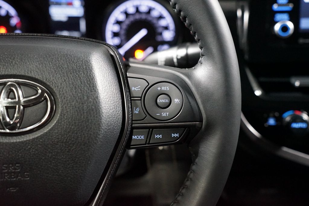 Thumbnail: 2023 Toyota Camry - 13