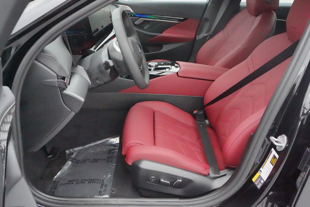 2025 BMW i5 eDrive40 11