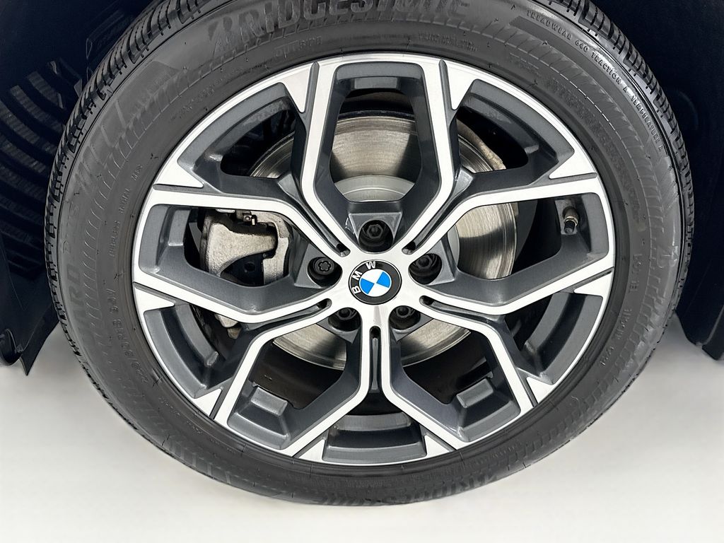 Thumbnail: 2021 BMW X1 - 29