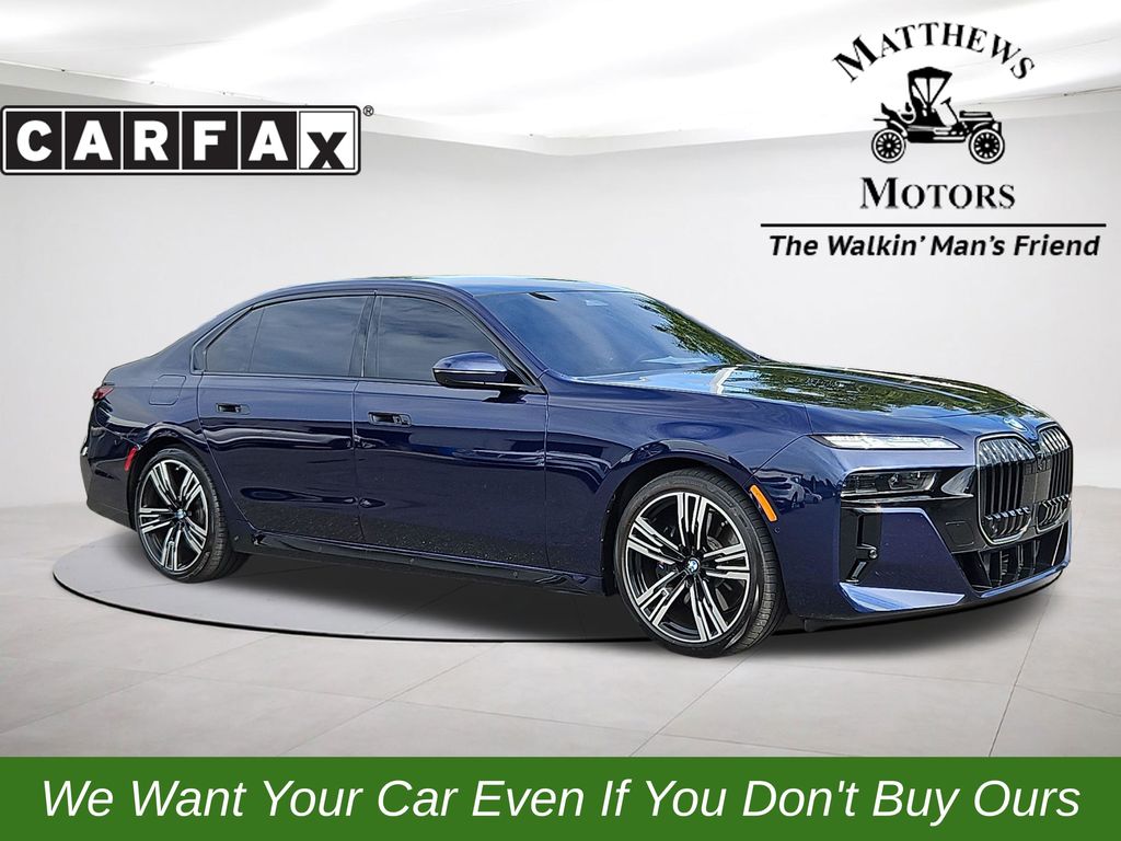 Tanzanite Blue II Metallic 2026 BMW 7 Series Sedan All-Wheel Drive 8-Speed Automatic