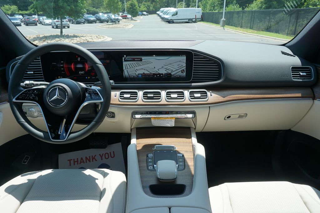 Thumbnail: 2026 Mercedes-Benz GLE - 17