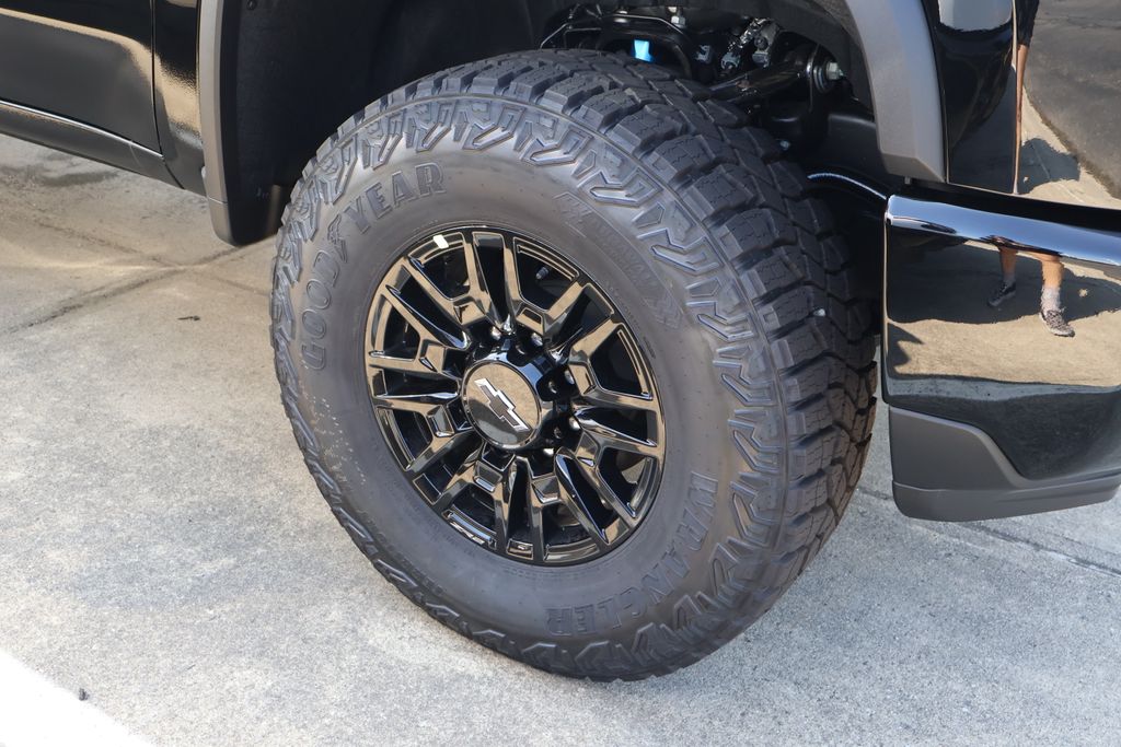 Thumbnail: 2025 Chevrolet Silverado 2500 - 5